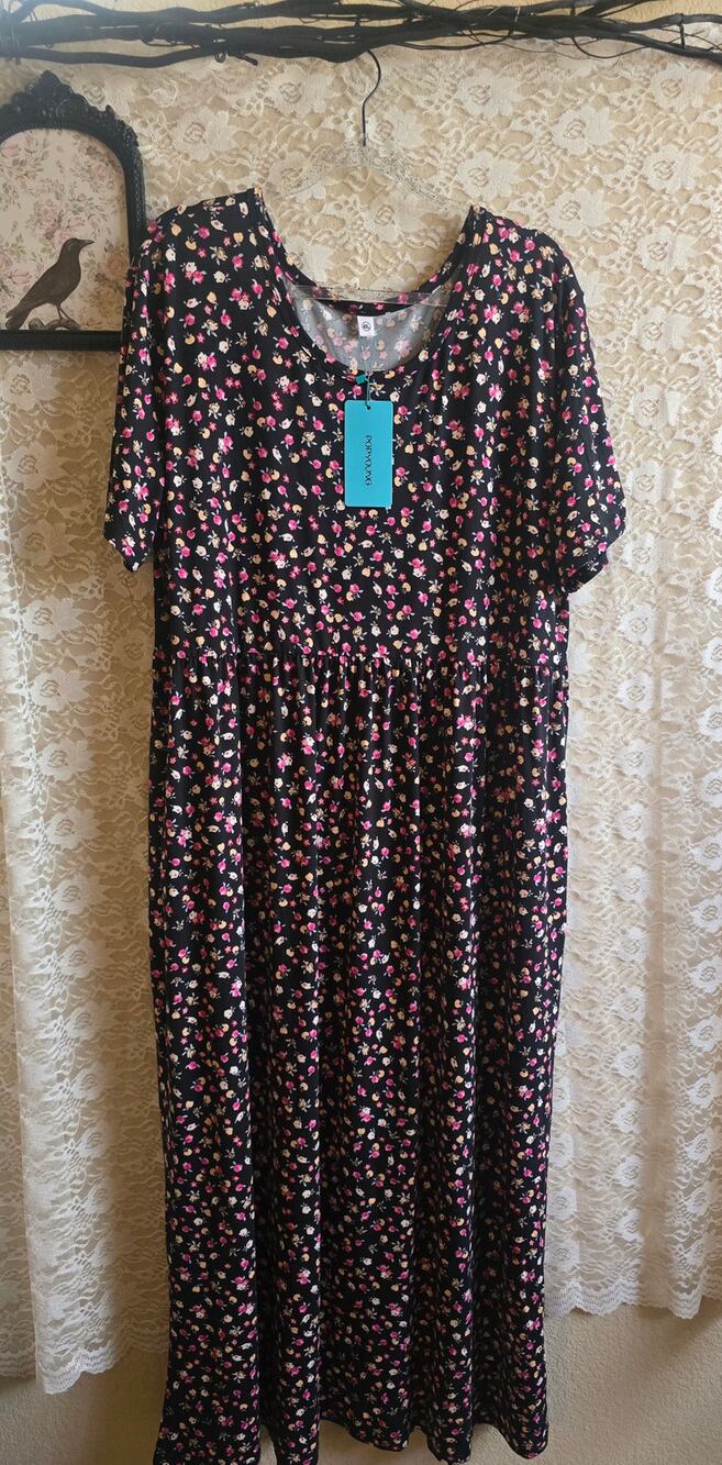 Empire Waist Floral Maxi with pockets - Dark Academia - Cottagecore - 90s grunge